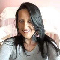 Claudia Santos