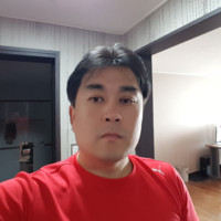 Yunho Lee
