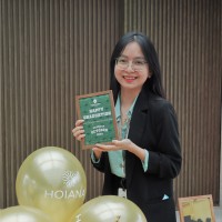 Hoang Giang Le
