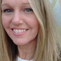Julie Smith