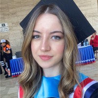 Zeynep Baş