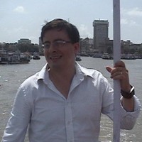 Ernesto Flores
