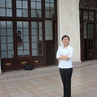 Flora Zhou