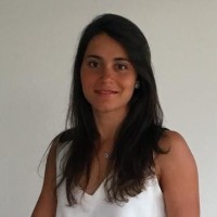 Mandana Latifi / Riche