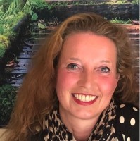 Annelies van der Heide