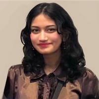 Mahreen Hena