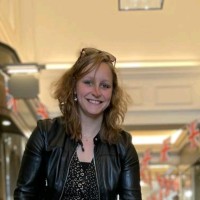 Marianne Esveld - Vd Poel