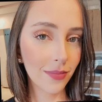 Sara Caroline Castelo