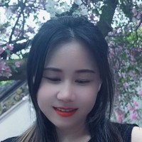 Lisa He