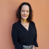 Katia Martins Valente