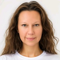 Jennifer Strong