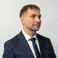 Vitaly Berezka, Meng, Mba