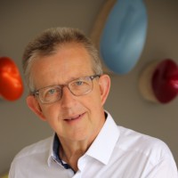 Dr. Bernd Steffens