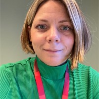 Charlotte Douvos