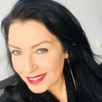 Nilufer Derici