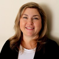Suzanne Geouque, Mba