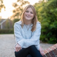 Esther Valkonet