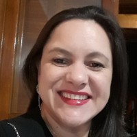 Carla Adriane Schneider