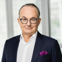 Dr. Rupert Hengster