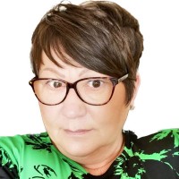 Julie McCarthy