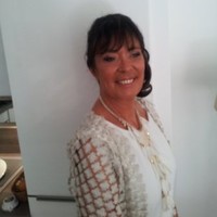 Isabelle Troester