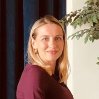 Emel Akbaş