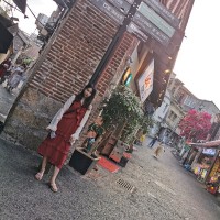 Viki Ye