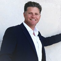 Shane Thompson