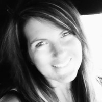 Leslie J Walder