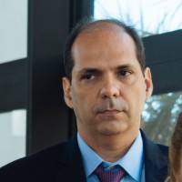 j d