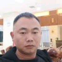 张秦伟