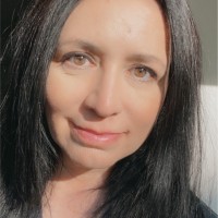 Bobbi Jo Schlueter