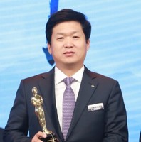 张亚东