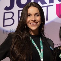 Natália Castro