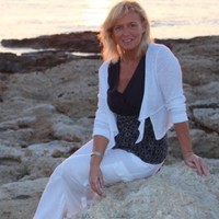 Nancy Buysse