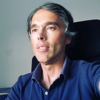 Carlos Bernardes