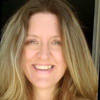 Lisa Leonard