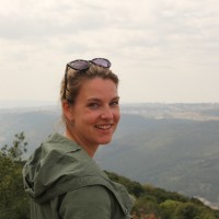 Anja Luetjens