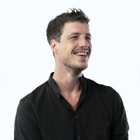L Daniel Swakman