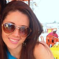 LAURA SANTOS