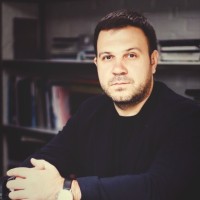 Maks V. Didenko