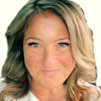 Stephanie Carter
