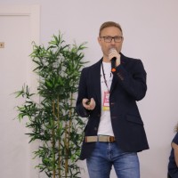 Juan Carlos Ruiz CEO Externo (Estrategia negocio-financiera)