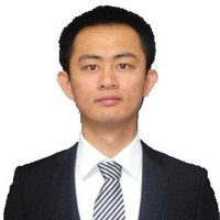 李万坤