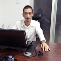 罗理斌