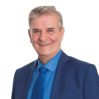 Ken Bouchebli