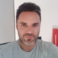 Dimitris Svarnias