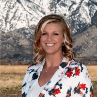 Amy Burgans, Cera