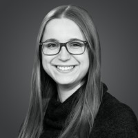 Julia Laakmann