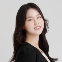 Grace Jin